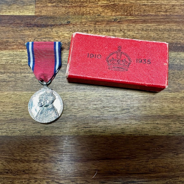 1910 Coronation Medal 1.jpeg